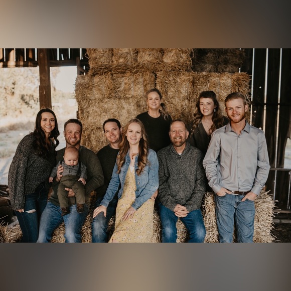 Welcome to My Poshmark🖤🥳 - Picture 5 of 8